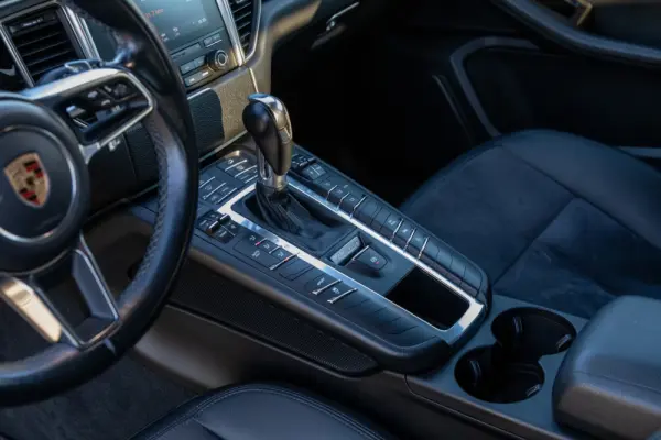 Porsche Macan PDK 67