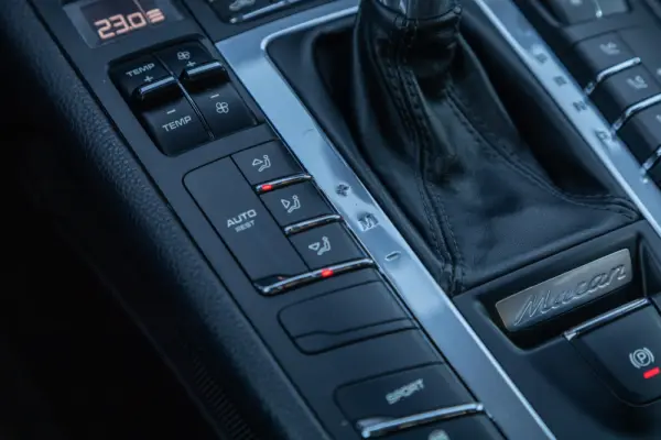Porsche Macan PDK 79