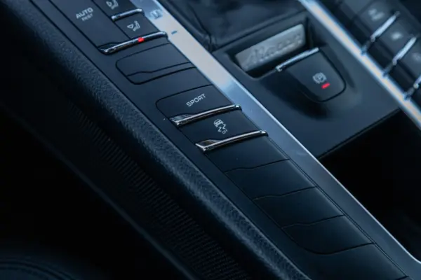 Porsche Macan PDK 81