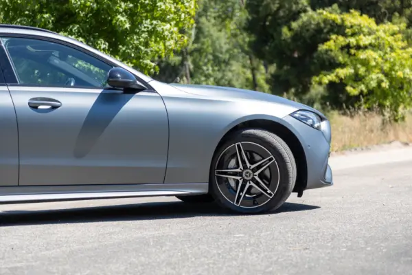Mercedes-Benz C 300 e T 9G-TRONIC AMG Line 17