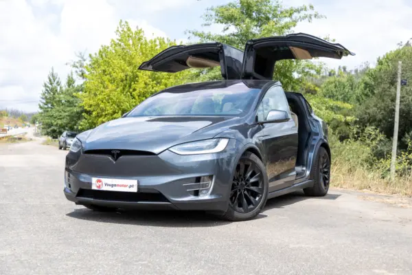 Tesla Model X Signature P90D AWD 8
