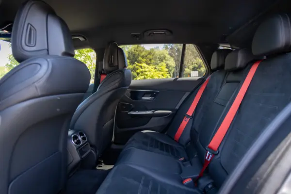 Mercedes-Benz C 300 e T 9G-TRONIC AMG Line 66