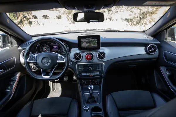 Mercedes-Benz GLA 180 (CDI) d AMG Line 7