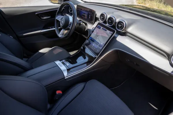 Mercedes-Benz C 300 e T 9G-TRONIC Avantgarde 19