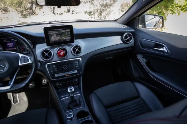 Mercedes-Benz GLA 180 (CDI) d AMG Line 33