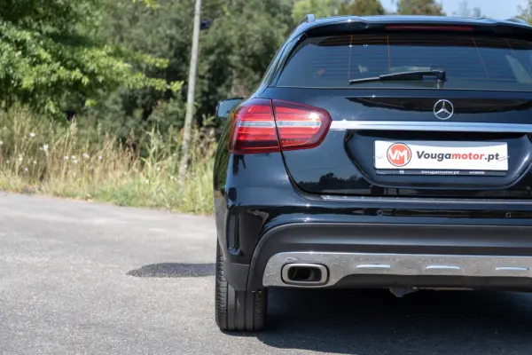 Mercedes-Benz GLA 180 (CDI) d AMG Line 9