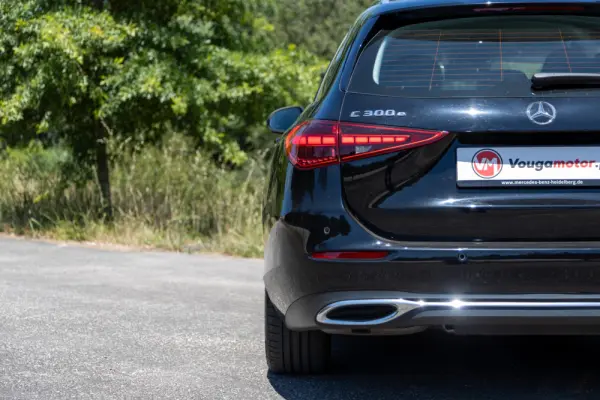 Mercedes-Benz C 300 e T 9G-TRONIC Avantgarde 40
