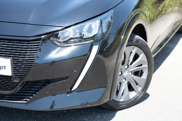 Peugeot e-208 50 kWh Allure 19