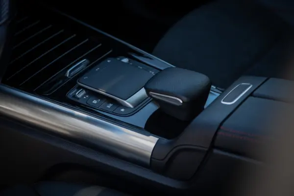 Mercedes-Benz EQA 250 AMG Line 43