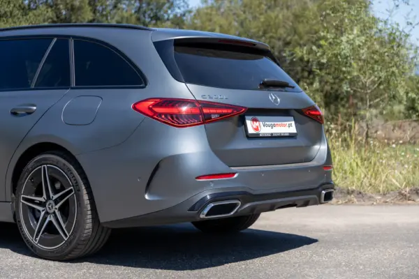 Mercedes-Benz C 300 e T 9G-TRONIC AMG Line 41