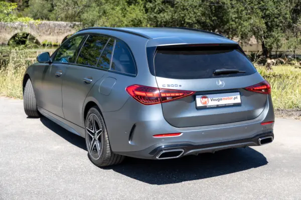 Mercedes-Benz C 300 e T 9G-TRONIC AMG Line 34