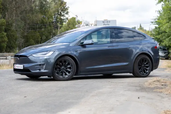 Tesla Model X Signature P90D AWD 21