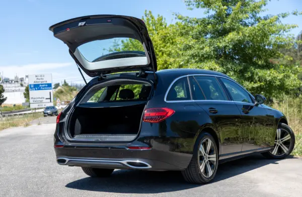 Mercedes-Benz C 300 e T 9G-TRONIC Avantgarde 21