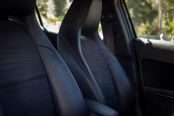 Mercedes-Benz GLA 180 (CDI) d AMG Line 15
