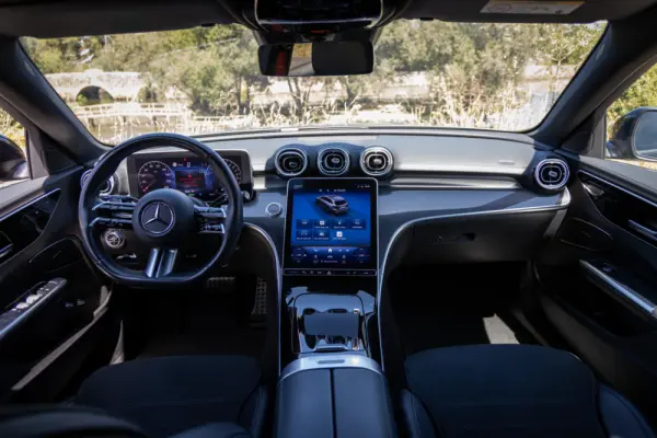 Mercedes-Benz C 300 e T 9G-TRONIC AMG Line 59