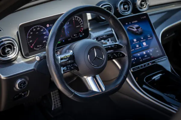 Mercedes-Benz C 300 e T 9G-TRONIC AMG Line 47