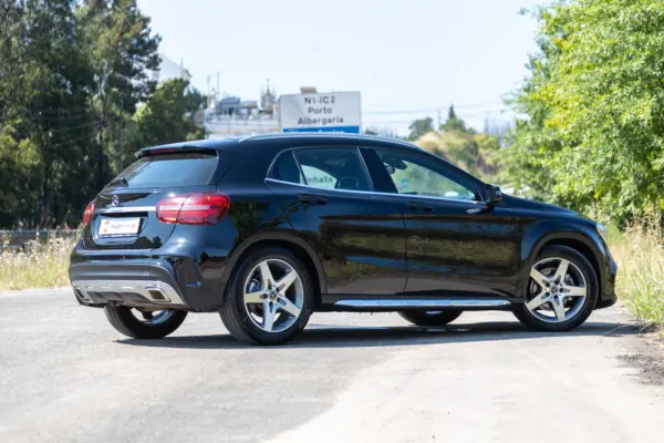 Mercedes-Benz GLA 180 (CDI) d AMG Line 5
