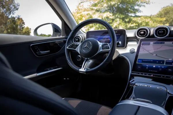 Mercedes-Benz C 300 e T 9G-TRONIC Avantgarde 44