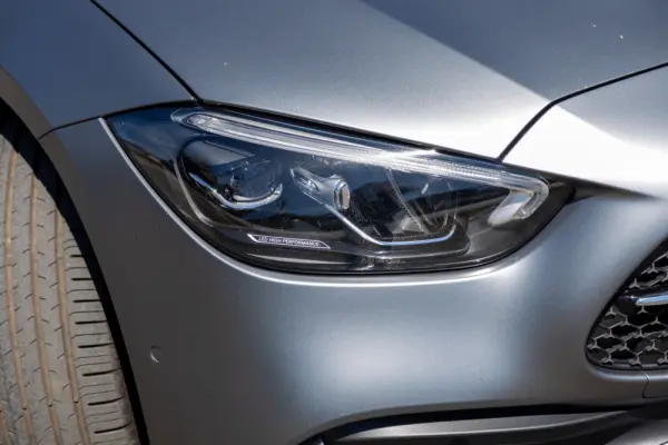 Mercedes-Benz C 300 e T 9G-TRONIC AMG Line 21
