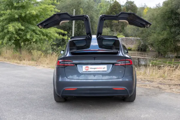 Tesla Model X Signature P90D AWD 52
