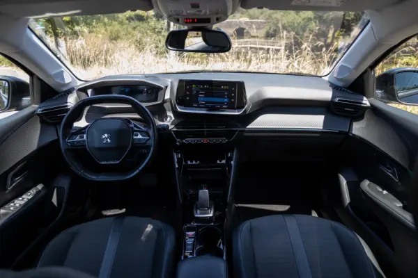 Peugeot e-208 50 kWh Allure 66