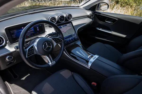 Mercedes-Benz C 300 e T 9G-TRONIC Avantgarde 35