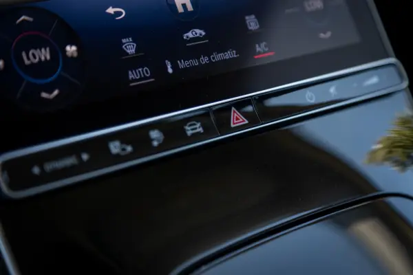 Mercedes-Benz C 300 e T 9G-TRONIC Avantgarde 4