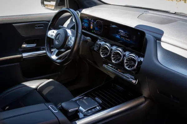 Mercedes-Benz EQA 250 AMG Line 48