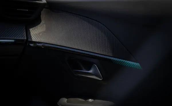 Peugeot e-208 50 kWh Allure 72