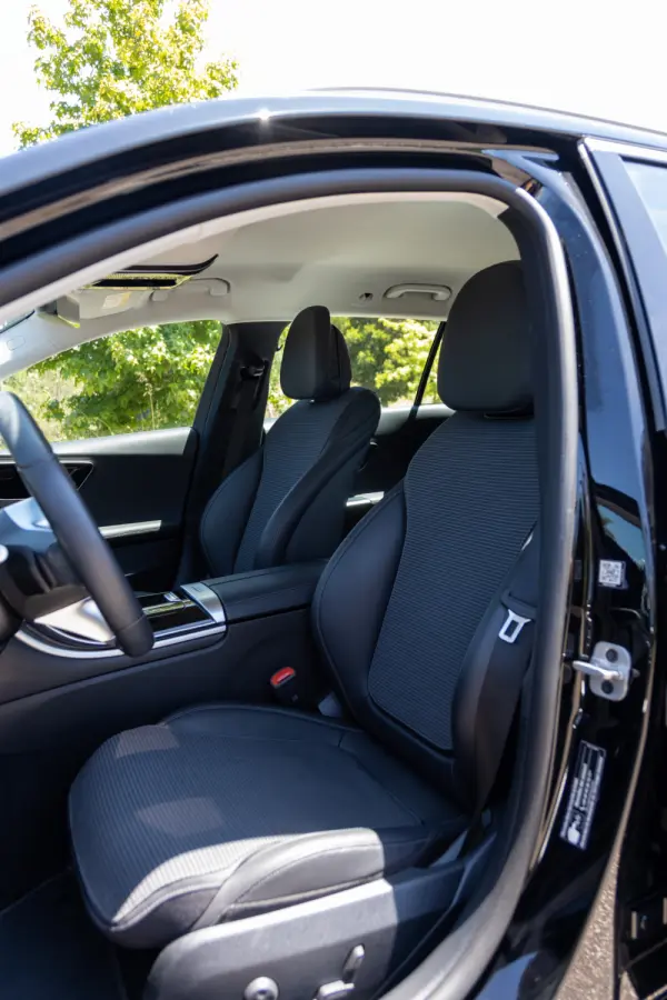 Mercedes-Benz C 300 e T 9G-TRONIC Avantgarde 74