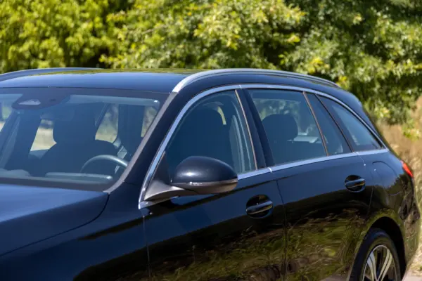 Mercedes-Benz C 300 e T 9G-TRONIC Avantgarde 34