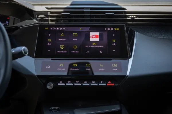 Peugeot 408 1.6 Hybrid Allure Pack e-EAT8 55