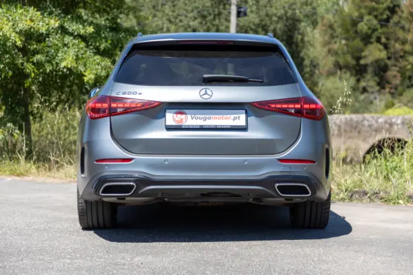Mercedes-Benz C 300 e T 9G-TRONIC AMG Line 27