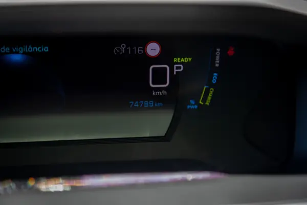 Peugeot e-208 50 kWh Allure 82
