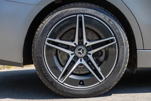 Mercedes-Benz C 300 e T 9G-TRONIC AMG Line 30