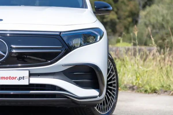 Mercedes-Benz EQA 250 AMG Line 19