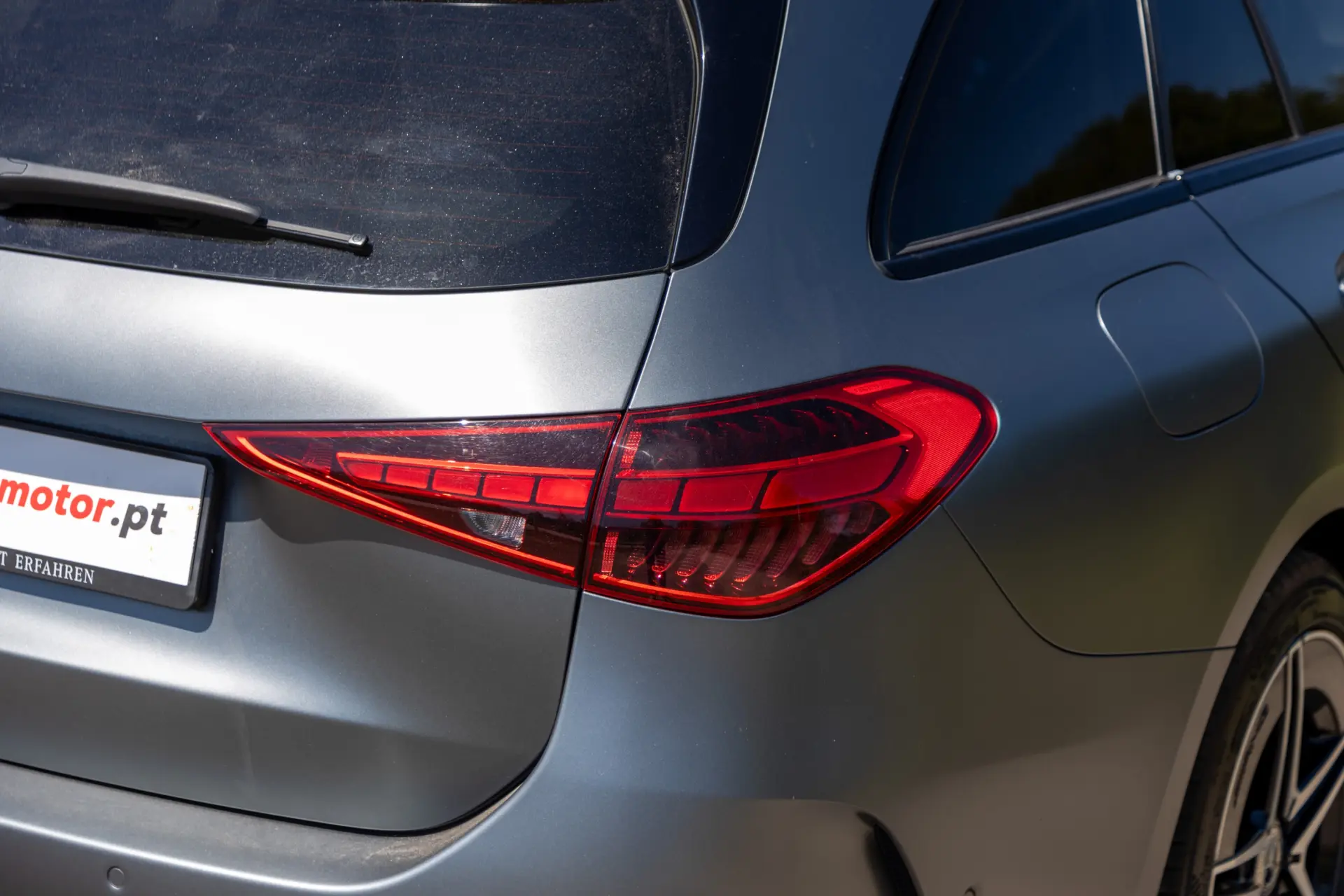 Mercedes-Benz C 300 e T 9G-TRONIC AMG Line 42