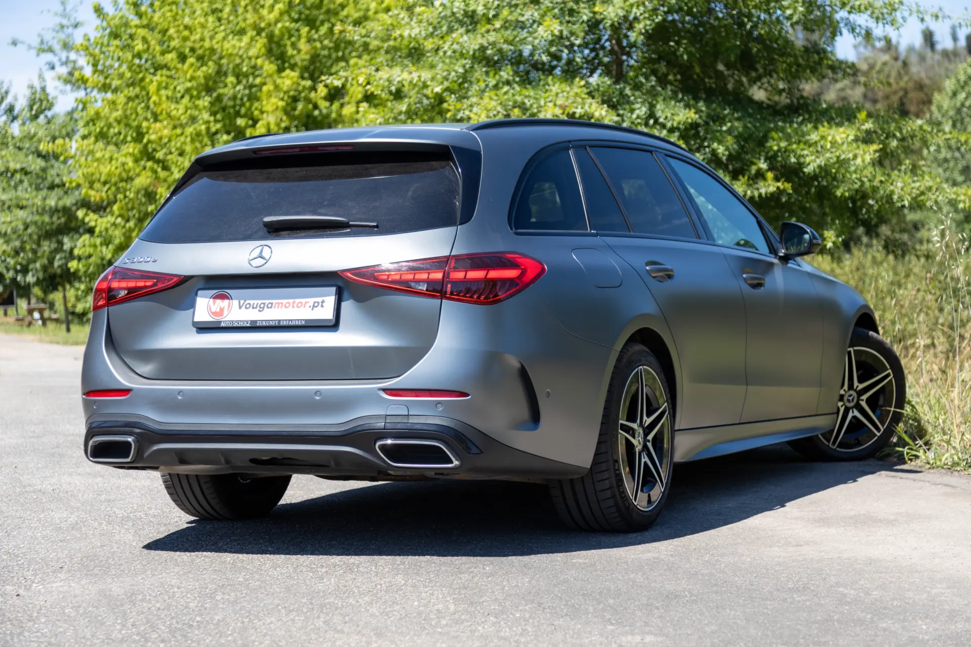 Mercedes-Benz C 300 e T 9G-TRONIC AMG Line 33