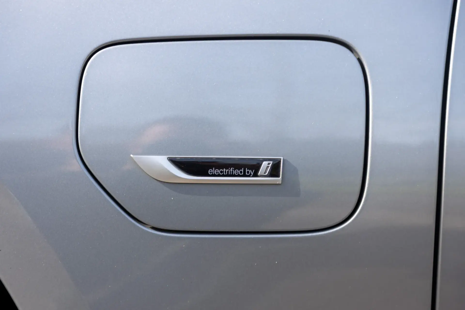 BMW 320 e Touring Pack Desportivo M Auto 22