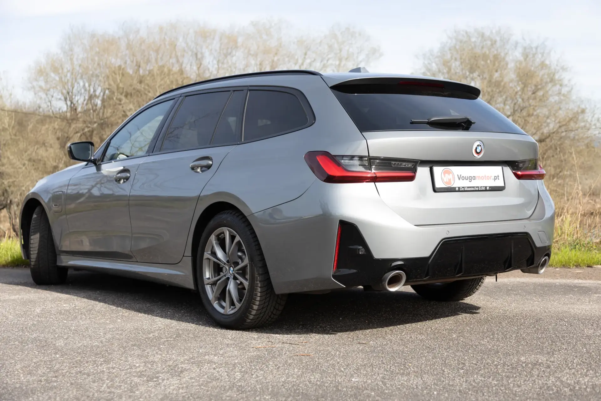 BMW 320 e Touring Pack Desportivo M Auto 27