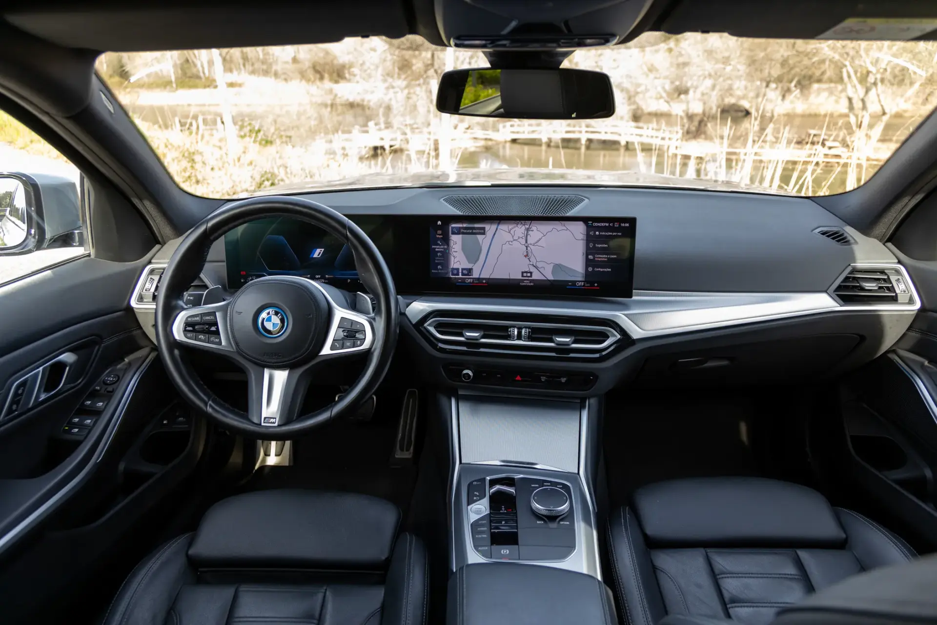 BMW 320 e Touring Pack Desportivo M Auto 49
