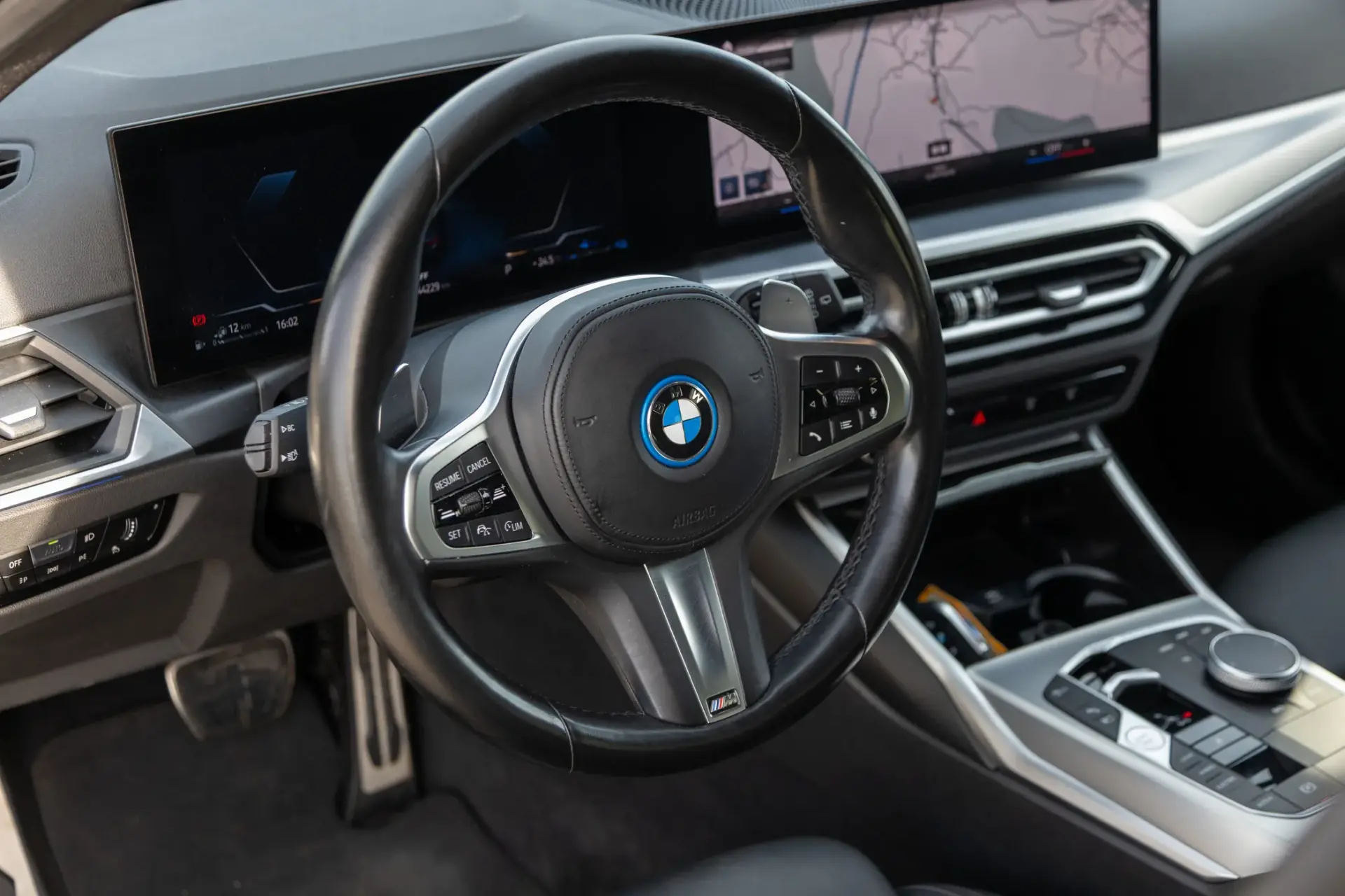 BMW 320 e Touring Pack Desportivo M Auto 87