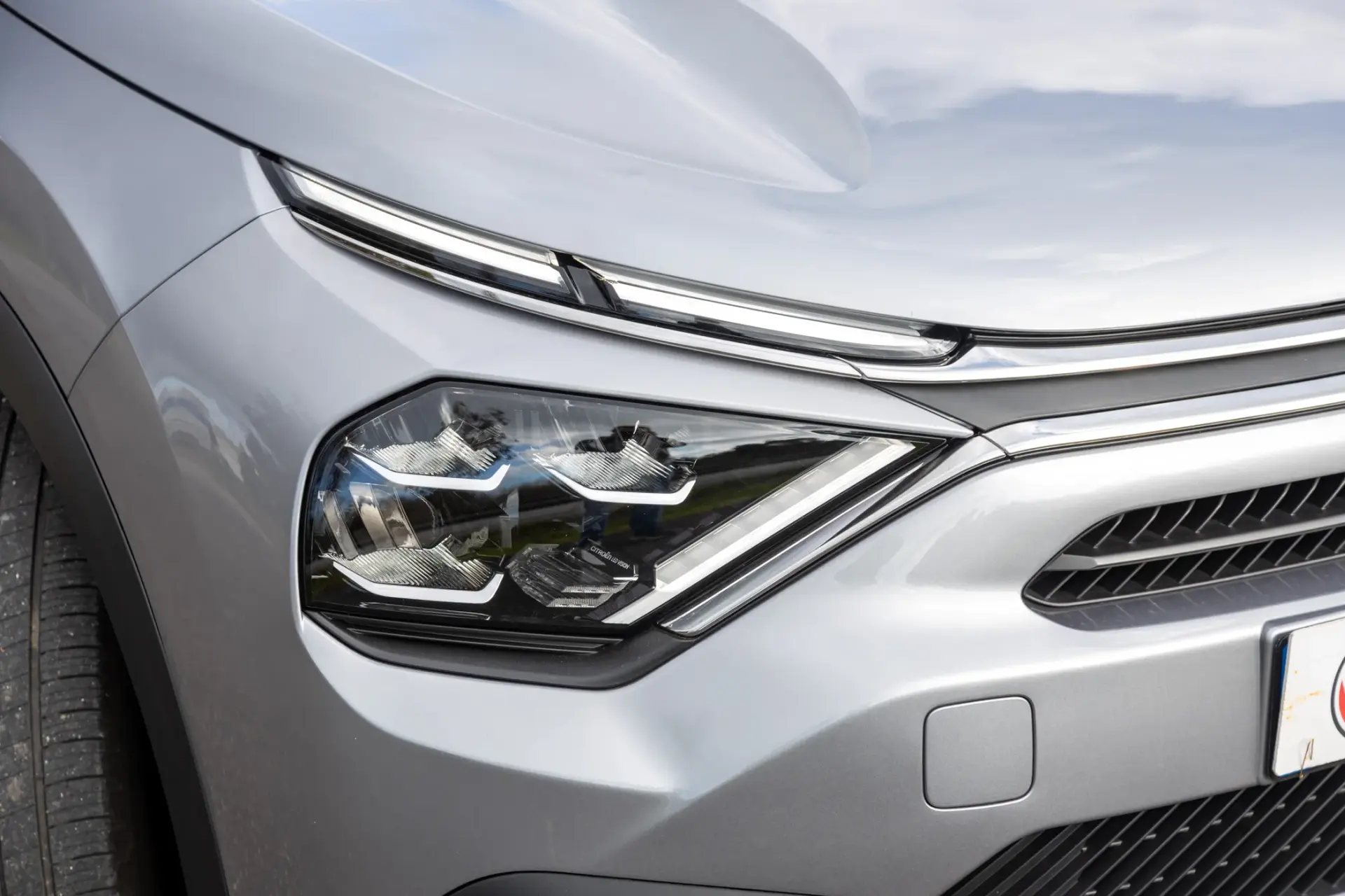 Citroen C4 1.5 BlueHDi Plus EAT8 12