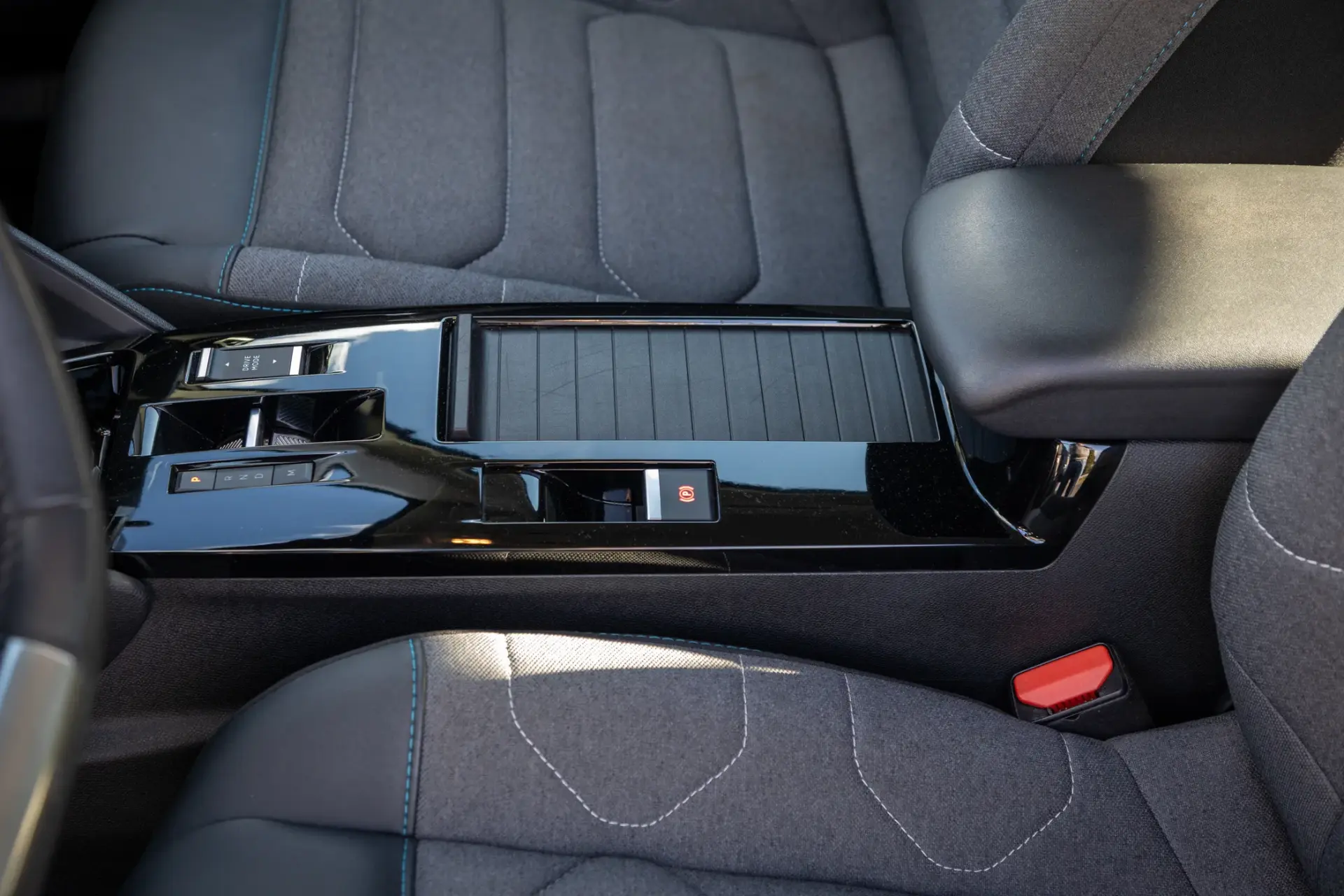 Citroen C4 1.5 BlueHDi Plus EAT8 27