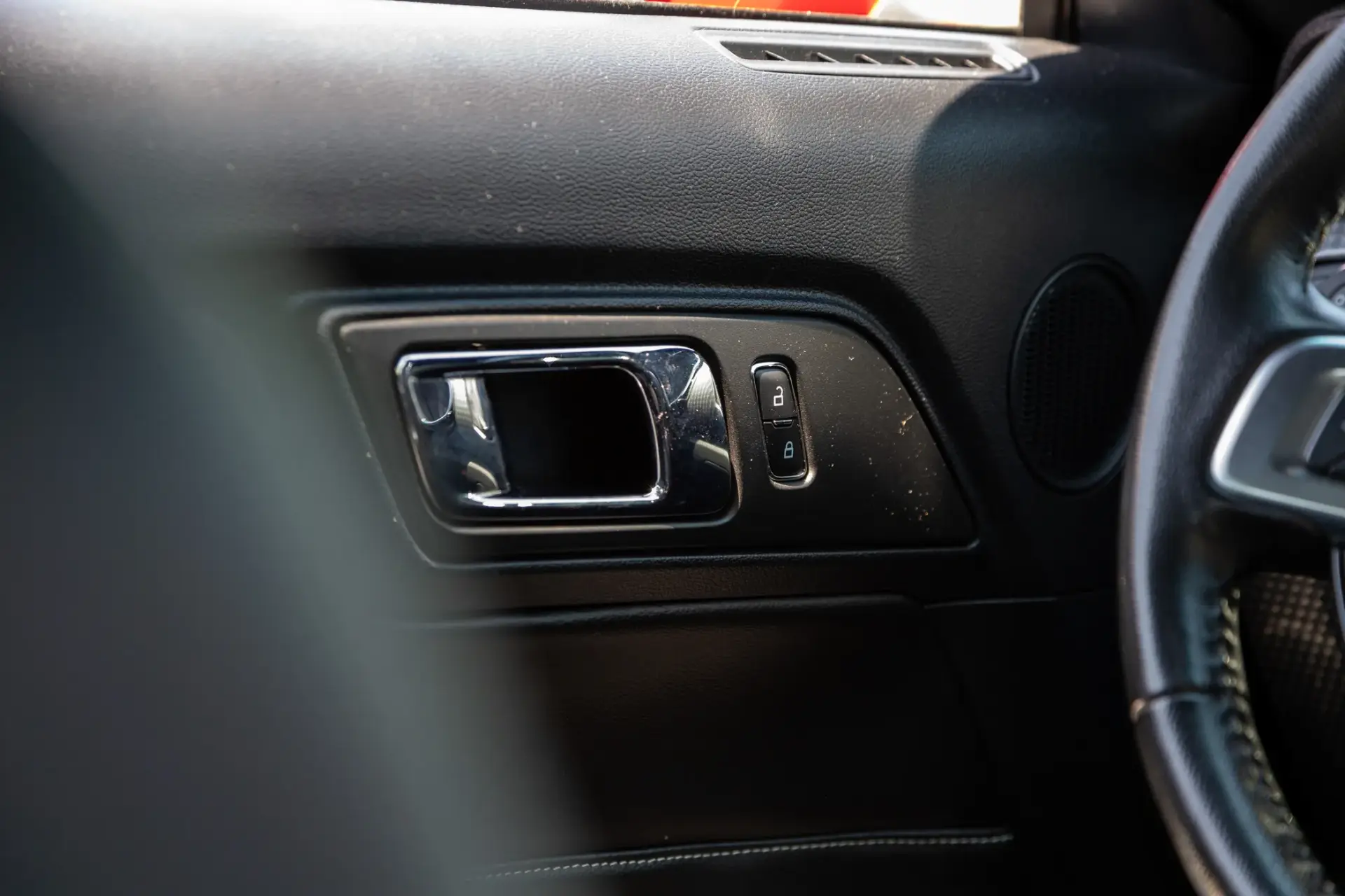 Ford Mustang 5.0 Ti-VCT V8 Black Shadow Edition 29