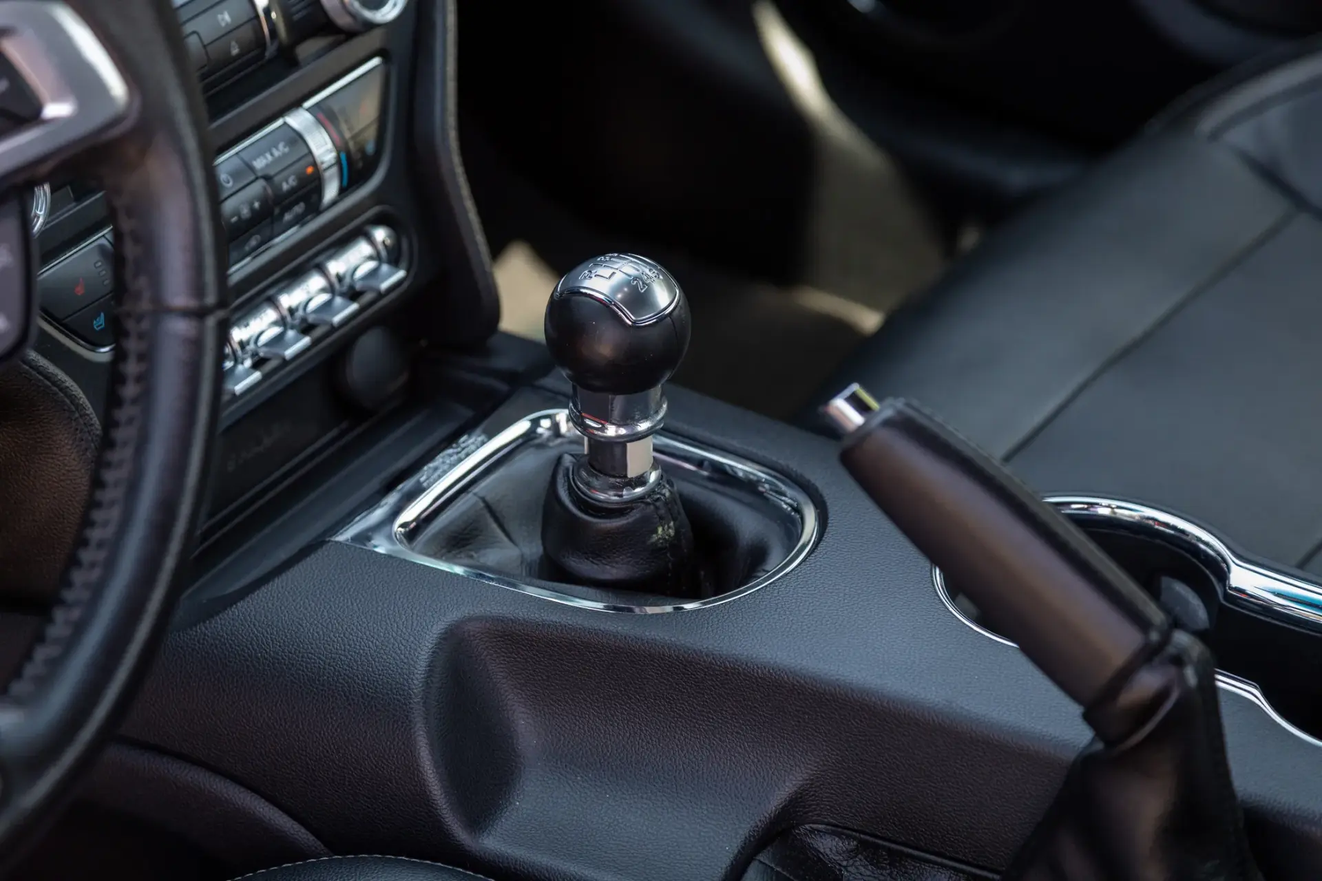 Ford Mustang 5.0 Ti-VCT V8 Black Shadow Edition 31