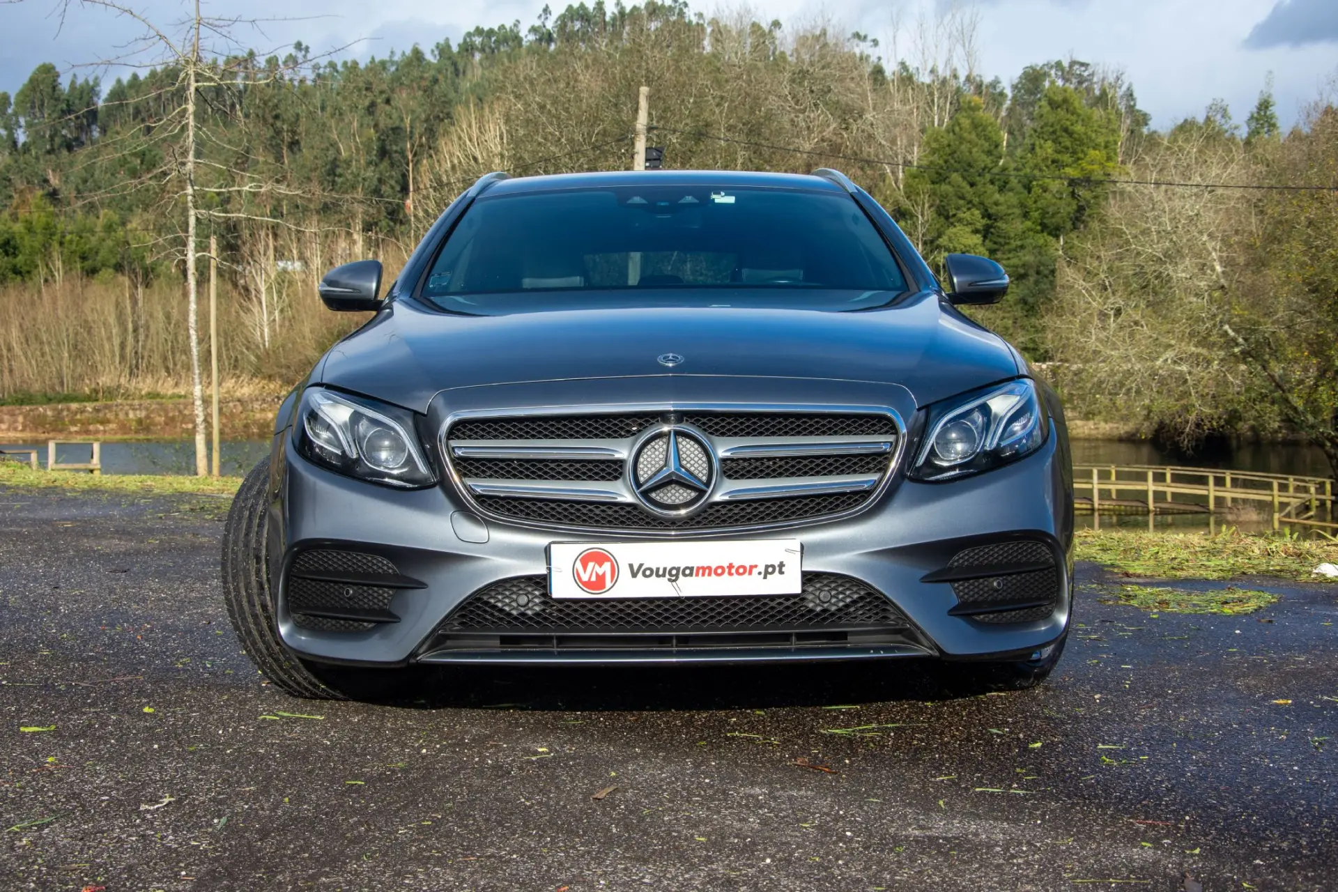 Mercedes-Benz E 220 d AMG 4