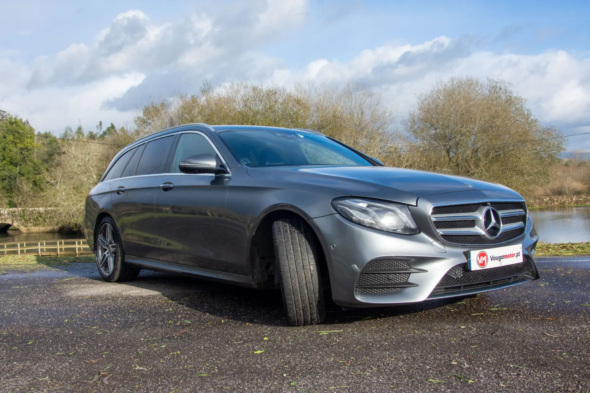 Mercedes-Benz E 220 d AMG 9
