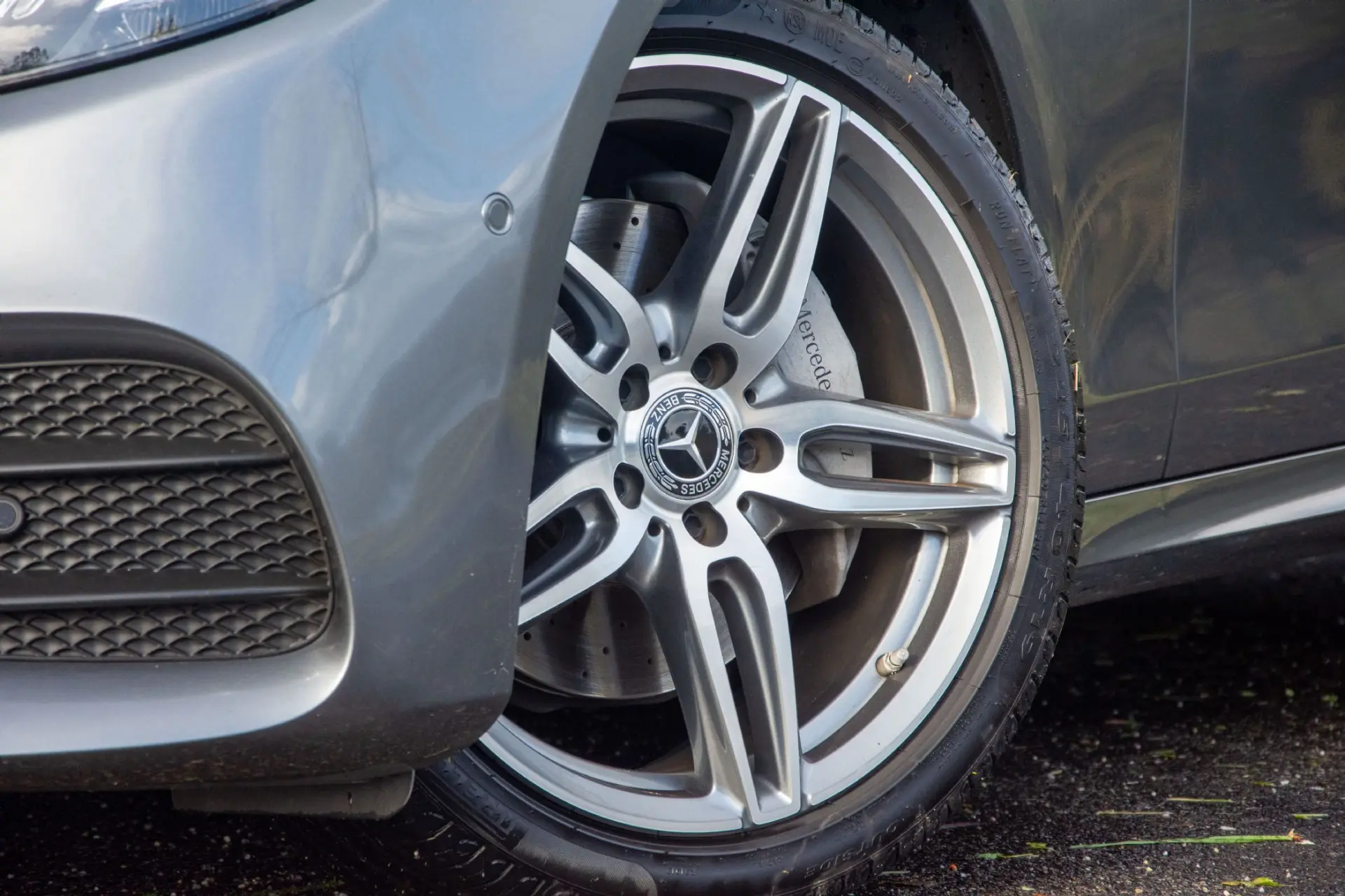 Mercedes-Benz E 220 d AMG 20