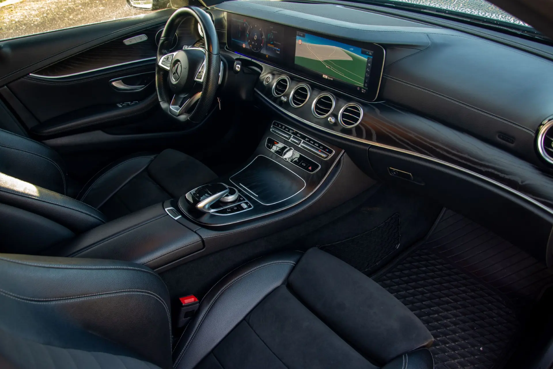 Mercedes-Benz E 220 d AMG 42